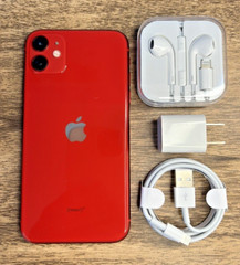 Apple iPhone 11 (PRODUCT) RED – 64GB (Unlocked) – Good Condition / 100% Battery