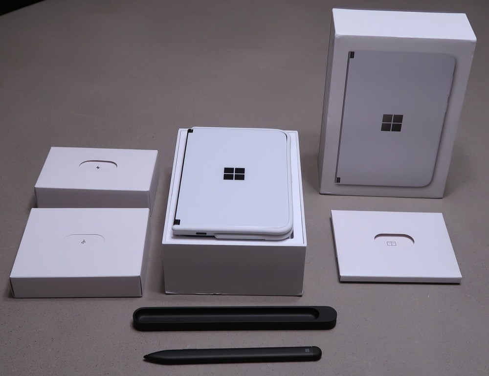 Microsoft Surface Duo – 256 GB – Glacier White MINT DUAL SCREEN