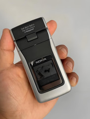Original Nokia N90 3G UMTS 2100 Unlocked CAMERA Bluetooth Radio PHONE