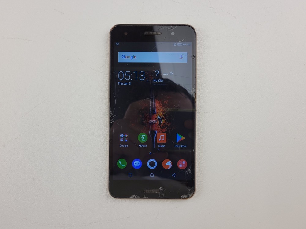 Infinix HOT 5 (X559C) 16GB (GSM Unlocked) Dual SIM Smartphone – CRACKED – H7968