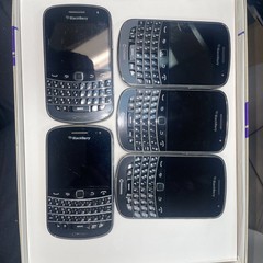 Lot of 5 BLACKBERRY BOLD 9900 8GB cell phone ( carrier: Rogers)