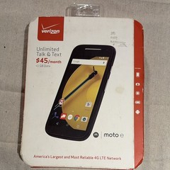 Motorola Moto E Verizon Prepaid 4G LTE Android 4.5in Quad Core 1.5GB Black