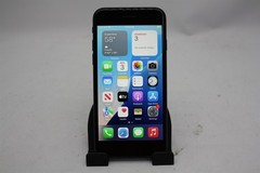 Apple iPhone SE3 Midnight A2595 iOS 18 64GB Verizon Only Battery Capacity 86%