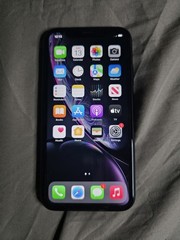 Apple iPhone XR 64GB – Black 6.1″ Retina Display (Carrier US Tracfone Only)