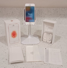 Apple iPhone SE 1st Gen 128GB Rose Gold Pink Fully Unlocked – Used