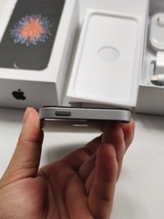 Apple iPhone SE 1st gen(2016) Factory UNlocked 16/32/64/128GB All color *Gift*