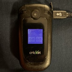 Cricket CAPTR Cal-Comp A200 – Black (CDMA) Flip Phone NEEDS REPLACEMENT BATTERY!