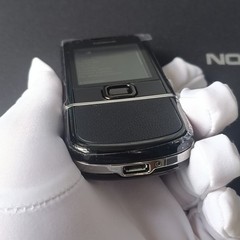 GENUINE NOKIA 8800e SAPPHIRE ARTE BLACK 1GB UNLOCKED 8800e-1 RM-233 MOBILE PHONE