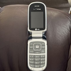 Vintage LG VX8360 (Verizon) Blue Cellular Flip Phone RARE Not Tested-Parts Only