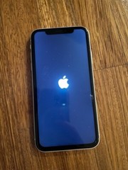 Apple iPhone XR – 128GB – BIANCO (Unlocked) A1984 (CDMA + GSM)