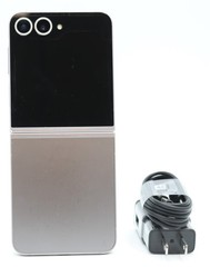 Samsung Galaxy Z Flip6 5G 256GB FACTORY UNLOCKED 6.7″ Smartphone – GOOD