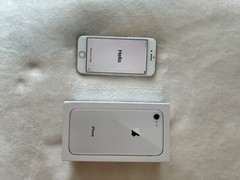 Apple iPhone 8 – 64GB – Silver (Xfinity)