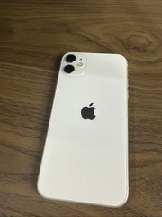 Apple iPhone 11 iOS 17.5.1 – White