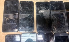 Lot Of 22 Smartphones Unknown Carriers Various Brands Samsung Apple IPhone AS IS