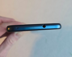 Motorola Moto E 2020 Blue 32GB 2GB RAM 6.2” 13MP Camera (xfinity locked) – Good