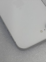 Apple iPhone 16e – 128 GB – White (AT&T) *Scratched*