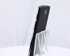 UMX U693CL Black 16GB Assurance Wireless Android Smartphone Fair Shape