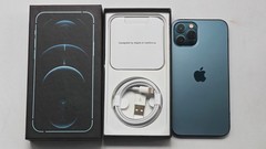 Apple iPhone 12 Pro 128/256 GB Unlocked Smartphone Resealed With Accessories