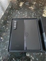 Samsung Galaxy Z Fold4 SM-F936U – 512GB – Phantom Black (AT&T) UNLOCKED