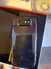 Nokia E Series E71 – Black (Unlocked) Smartphone marks on screen