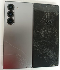 Samsung Galaxy Z Fold6 – 512 GB Crafted Black Xfinity Phone (READ DESCRIPTION)
