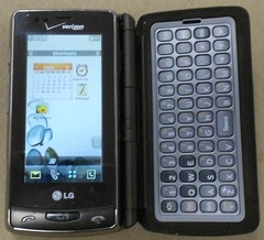 Lot of 4 Rare LG Collectible Vintage Phones Nice *Read Description* 0323-06M