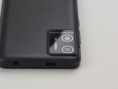 FOXX / FOXXD A551 – 16GB – (CARRIER UNKNOWN) Dual SIM – SMALL ISSUE – H8258