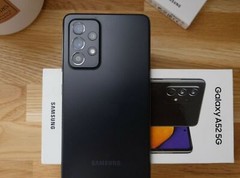 Samsung Galaxy A52 5G SM-A526U 64.0MP Android Phone 6.5″ 6GB 128GB ROM