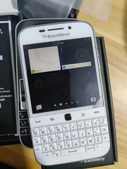 99%NEW BlackBerry Classic Q20 16GB 4G LTE Unlocked Qwerty Keyboard SmartPhone