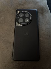 OnePlus 12 Unlocked, Black, 512GB, 6.8″ Screen