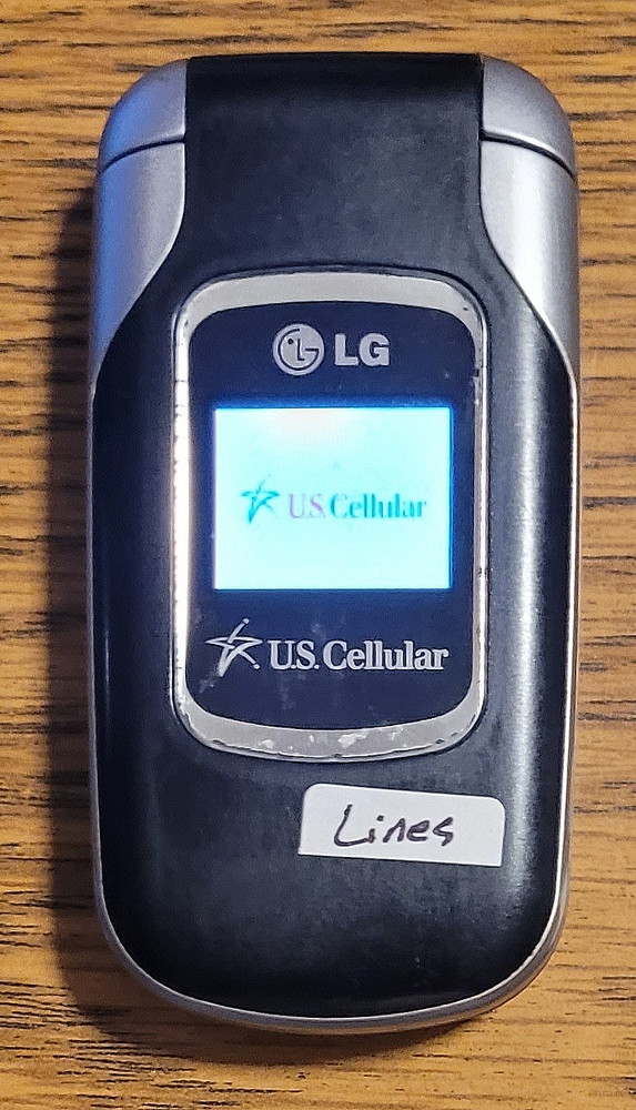 LG UX220 – Black and Silver ( U.S. Cellular ) Very Rare CDMA Flip Phone