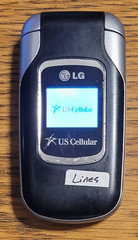 LG UX220 – Black and Silver ( U.S. Cellular ) Very Rare CDMA Flip Phone