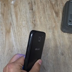 BLU blu view 2 Android TracFone 5.5″ 32GB 13MP Black Smartphone Used