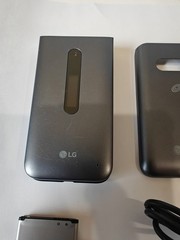 Used LG Classic Flip L125DL TracFone 4G VoLTE Camera
