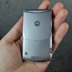 Motorola RAZR V3 Silver Flip Cell Phone Tested Working Phone Only READ