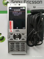 Sony Ericsson w995 w995i 3G WIFI Bluetooth GPS 8MB Camera mobile Keyboard phone