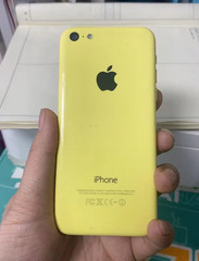 Original Apple iPhone 5c (Unlocked) NEW BATTERY – 8 GB / 16 GB / 32GB -yellow