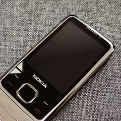 Nokia 6700 classic – 170 MB – Silver (Unlocked) 2.2″ Cellphone