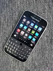 BlackBerry Classic Q20 SQC100-3 16GB 4G LTE Unlocked Qwerty Keyboard SmartPhone