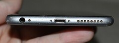 Apple iPhone 6S ~ 32gb Sprint No Sim Restrictions ~ Cracked/Scratched