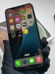 Apple iPhone XS Max – 64 / 256 GB – (Unlocked) Smart phone very good condition