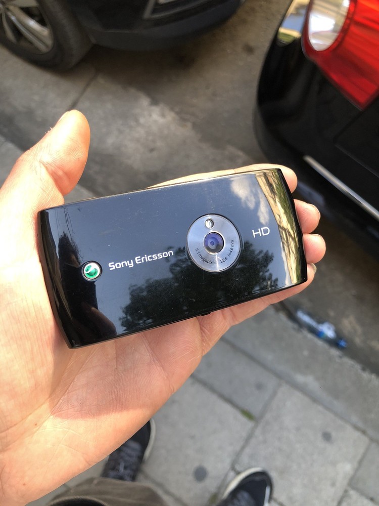 Sony Ericsson Vivaz U5i – Ocean Blue – UNLOCKED – Fully Functional – MINT