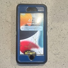 Apple iPhone 6s Silver 4.7in 12MP Damaged Screen Missing Home Button