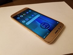 Motorola Moto G5S Plus – 32 GB – Gold (Factory Unlocked) (Good, Some Scuffs)