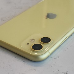 Apple iPhone 11 – 128 GB – Yellow (Unlocked) Clean Esn