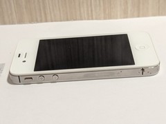 Apple iPhone 4s – 8 GB – White (Verizon) – TESTED