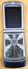 Motorola RAZR V3 – Cosmic Blue ( AT&T / Cingular ) Cellular Flip Phone – Bundled