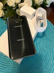 Samsung Galaxy S7 – 32GB – Black ( Unlocked ) Excellent condition