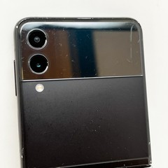 Samsung Galaxy Z Flip 3 – SM-F711U – Unlocked – 256GB Black *FOR PARTS/REPAIR*