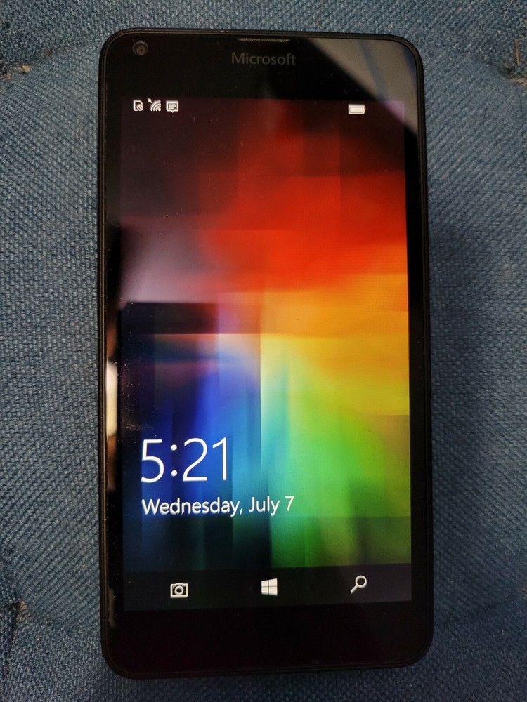 Used Microsoft Lumia 640 LTE – 8GB – Black (AT&T GoPhone)